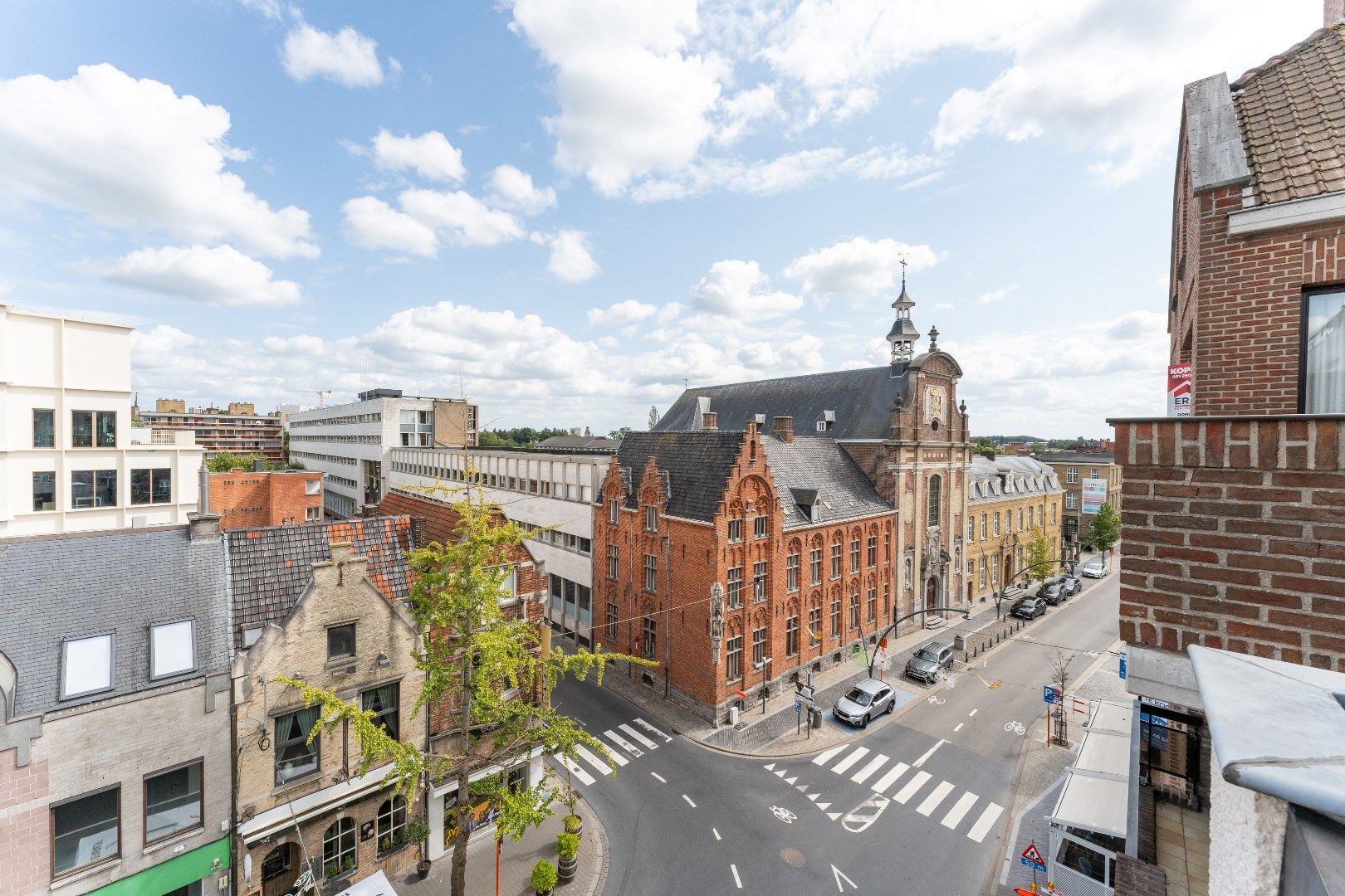 Zeer mooi appartement met 3 slaapkamers in centrum Roeselare foto 7