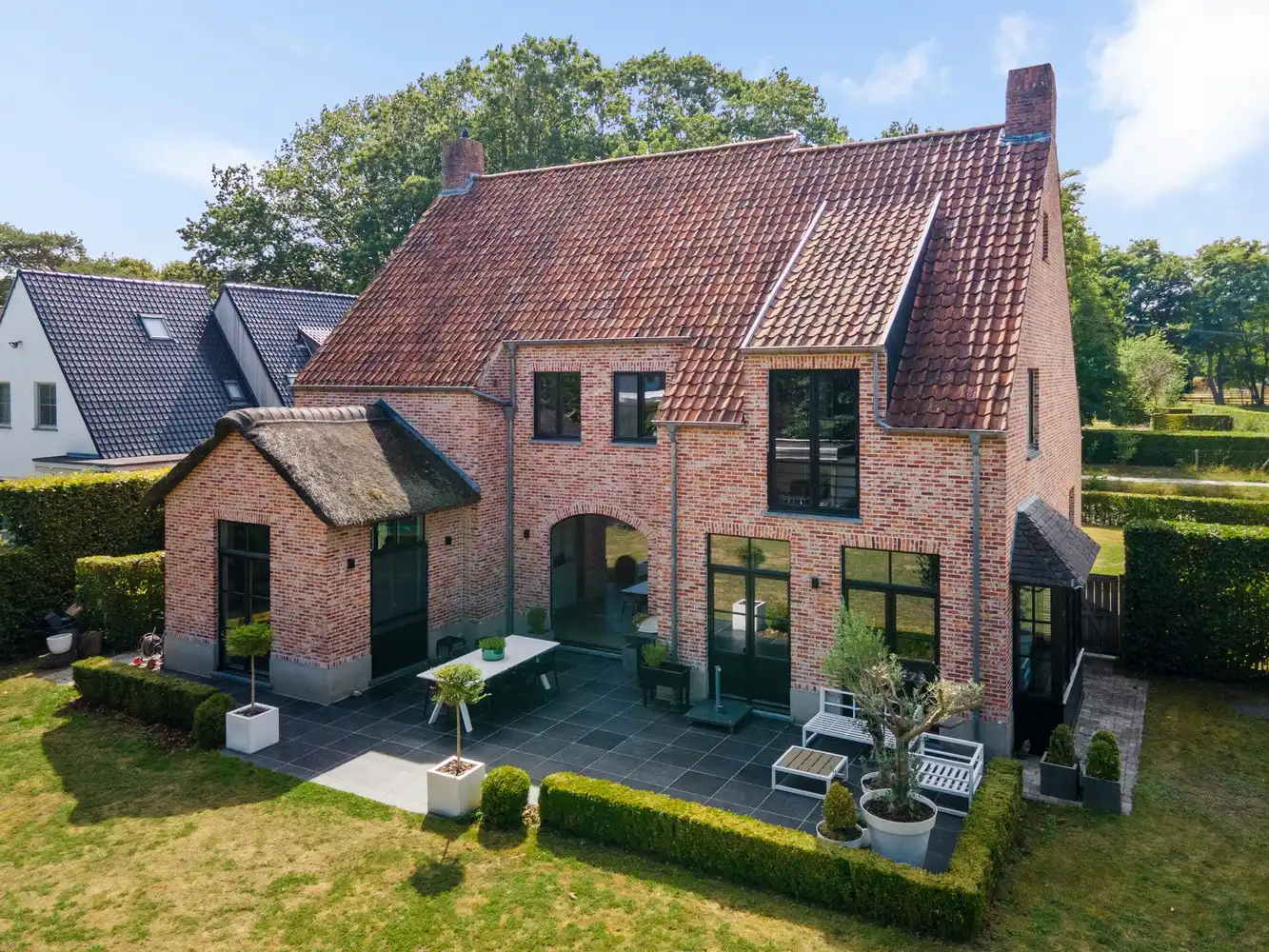 Prachtige villa met 3 slaapkamers, bureau en garage te koop op Toplocatie in Lier! foto 43