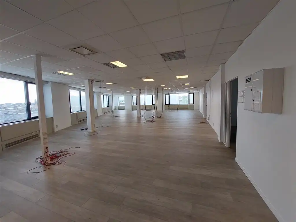 WEST BRUSSELS BUSINESS CENTRE - van 221m² tot 482m² foto 8