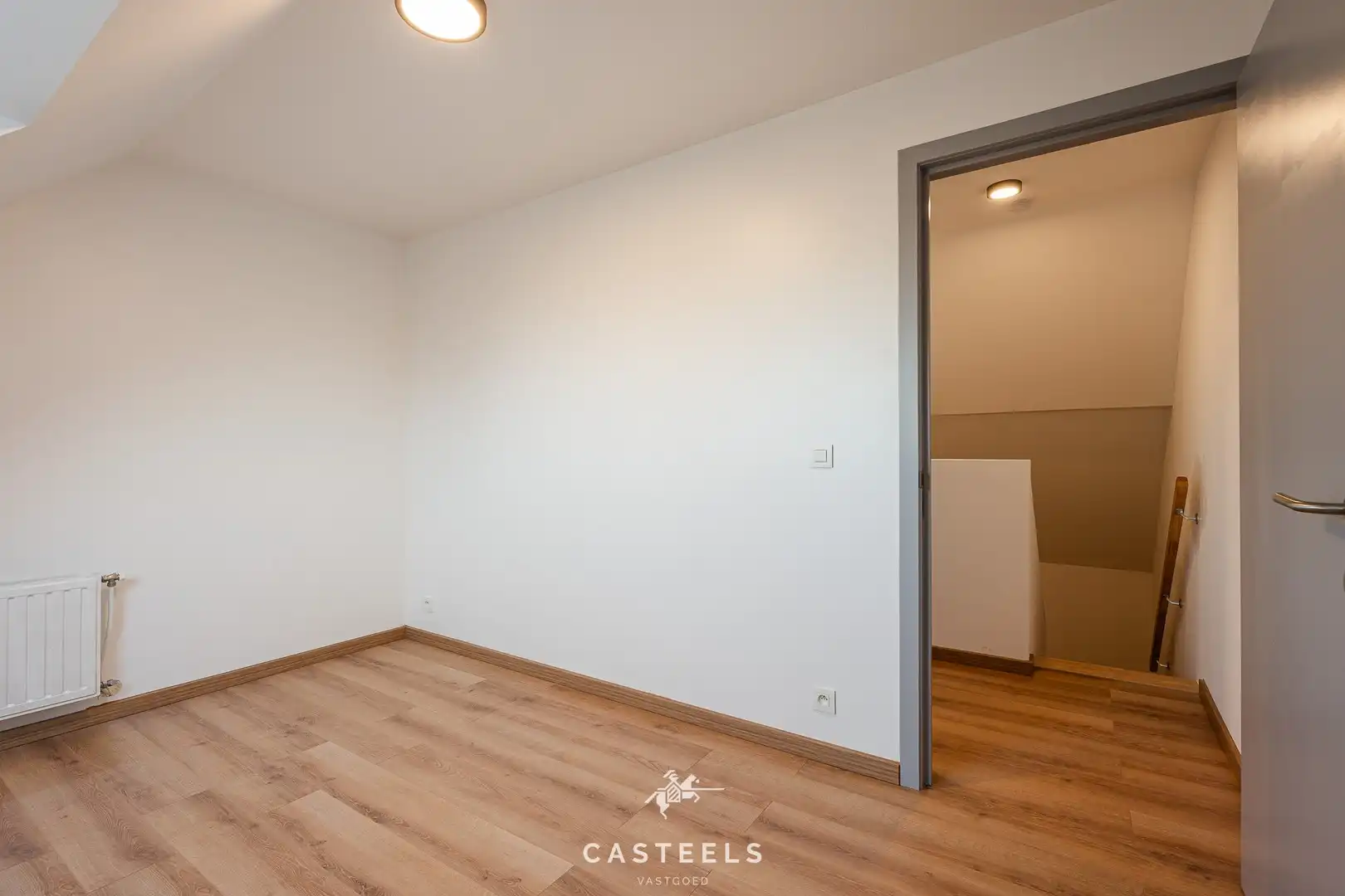 Recent gerenoveerde woning met 5 slpk, koer en terras te Gent foto 25