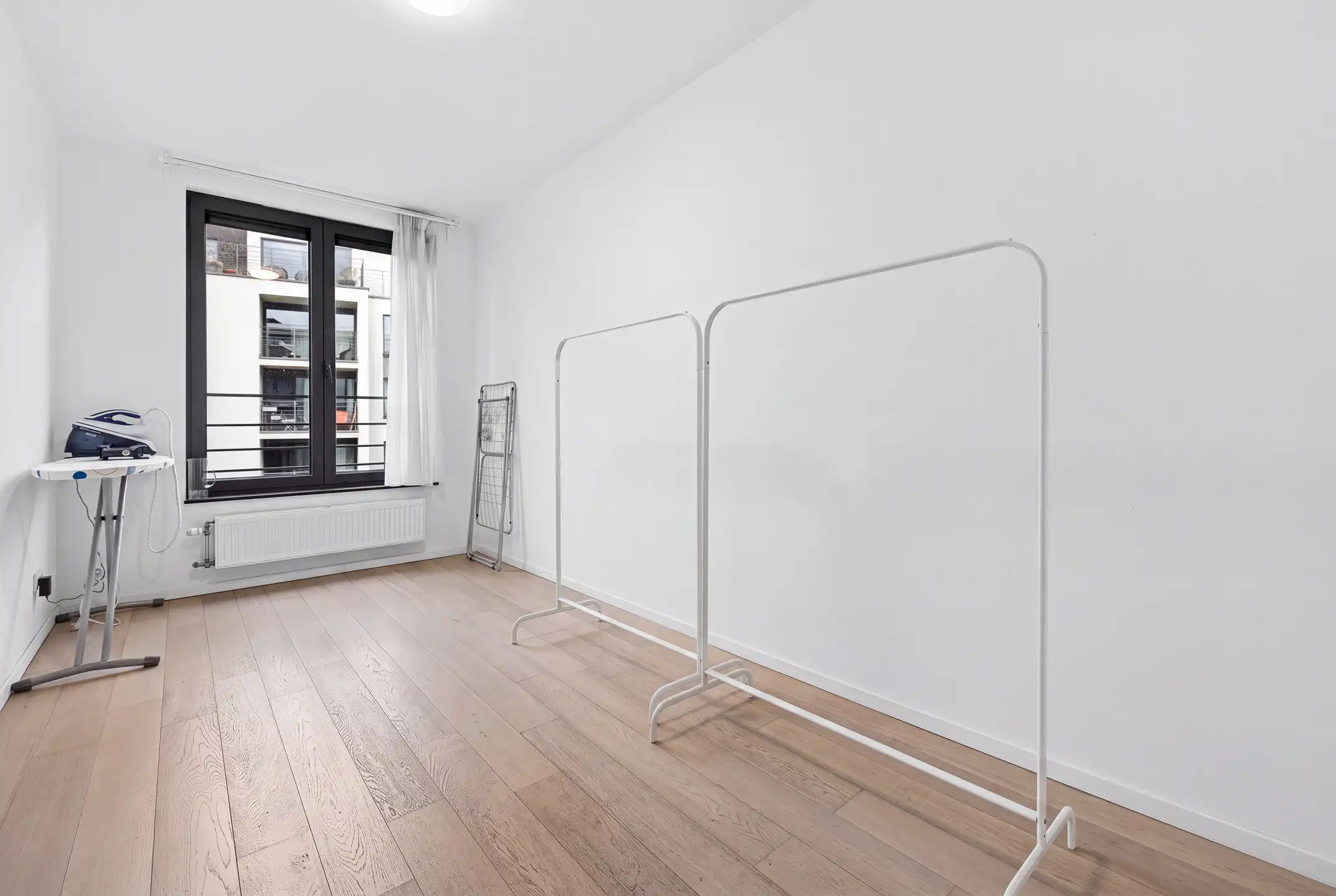 Appartement met 2 slaapkamers + kelder + parkeerplaats foto 9