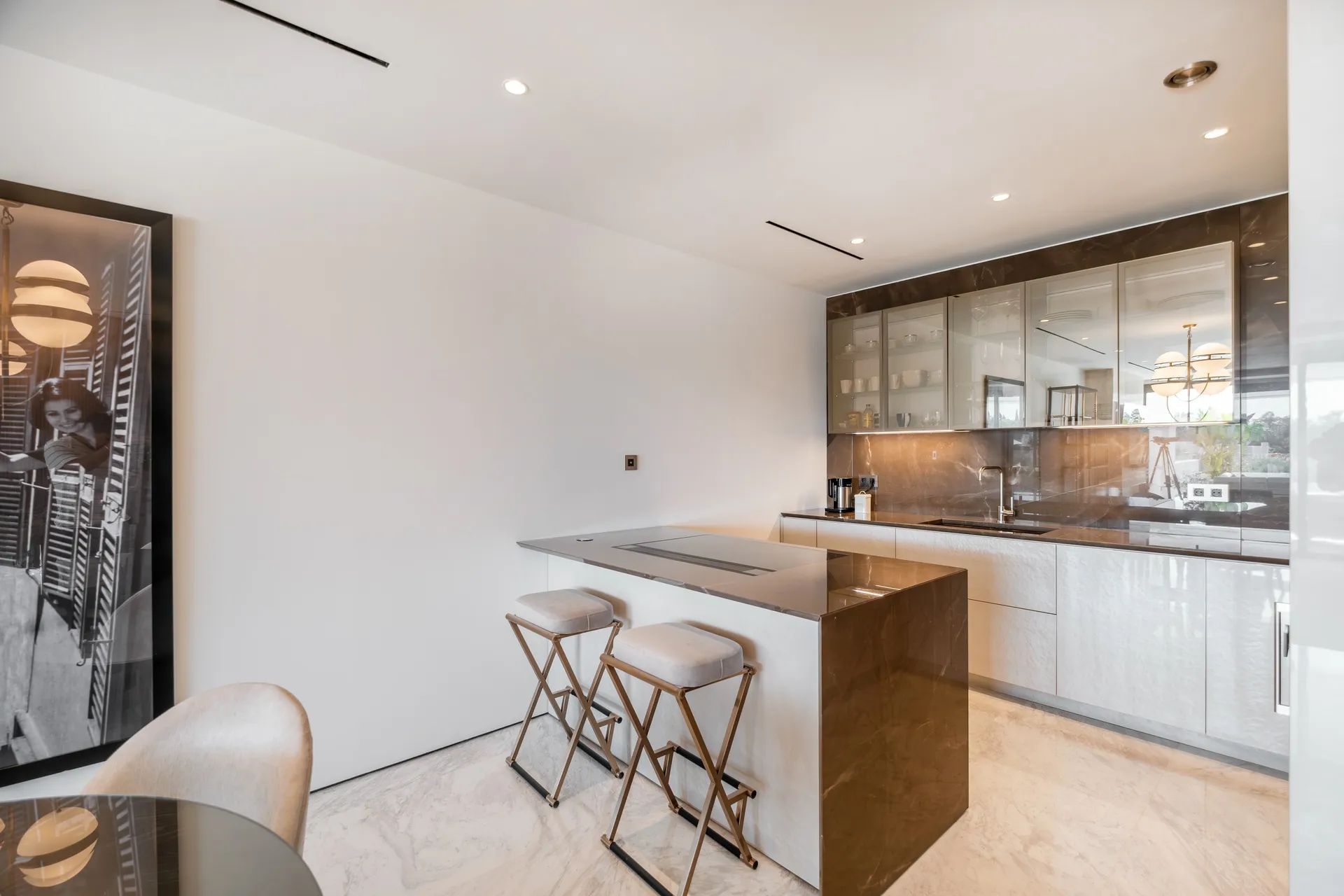 Beleef ultieme luxe op de Golden Mile van Marbella: jouw exclusieve droomwoning op een toplocatie! foto 9