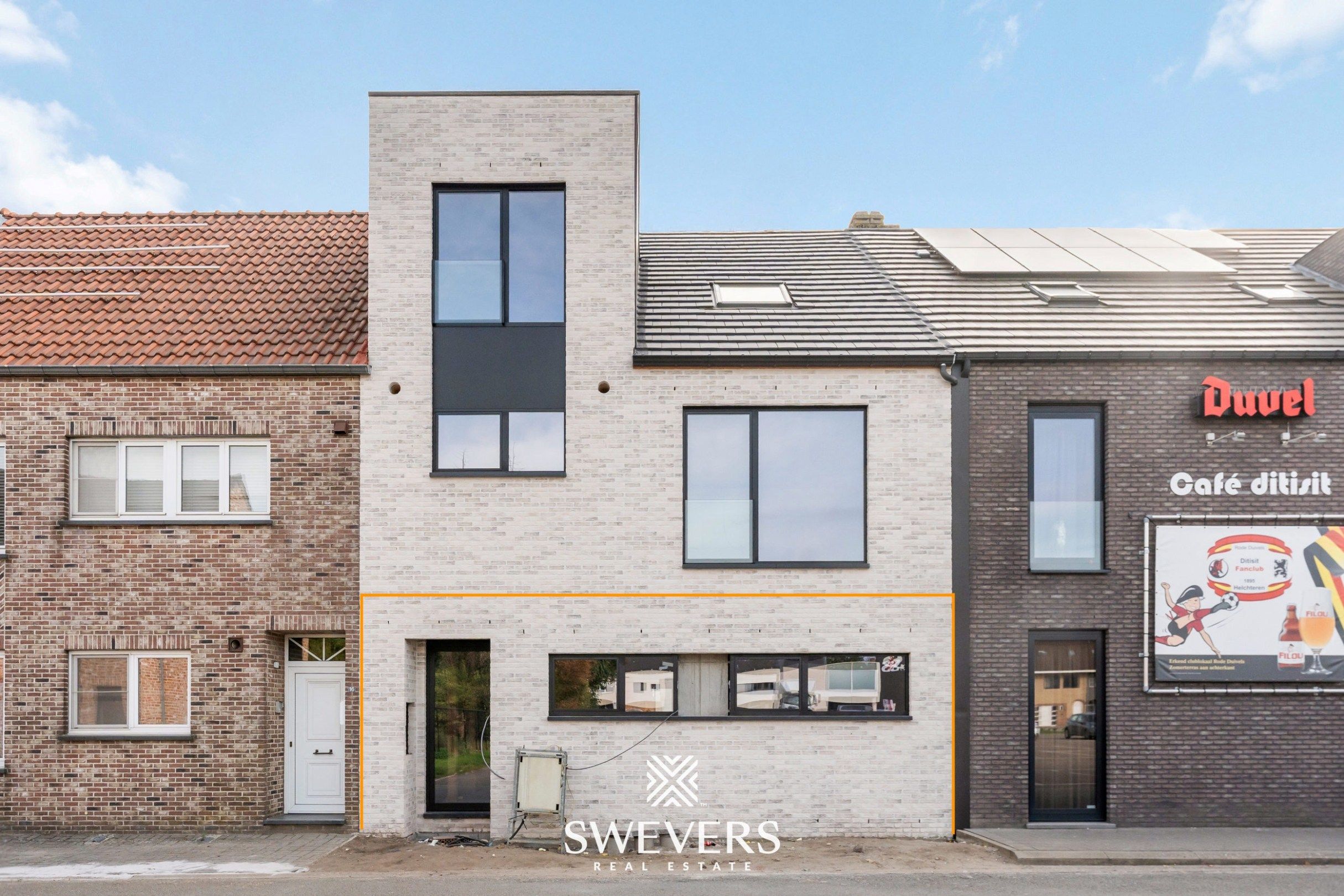 Gelijkvloers nieuwbouwappartement met tuintje en garage in Helchteren foto {{pictureIndex}}