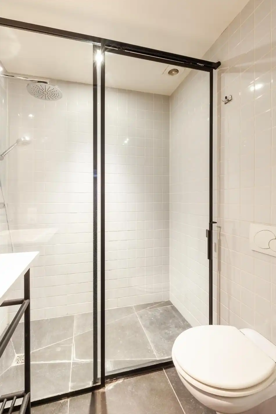 Bemeubelde studio vlakbij Gasthuisberg foto 5