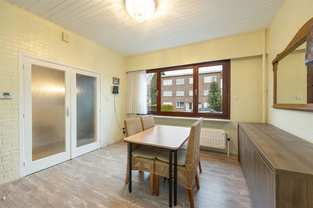 Gezellige woning met ruime garage en stadskoer foto 9