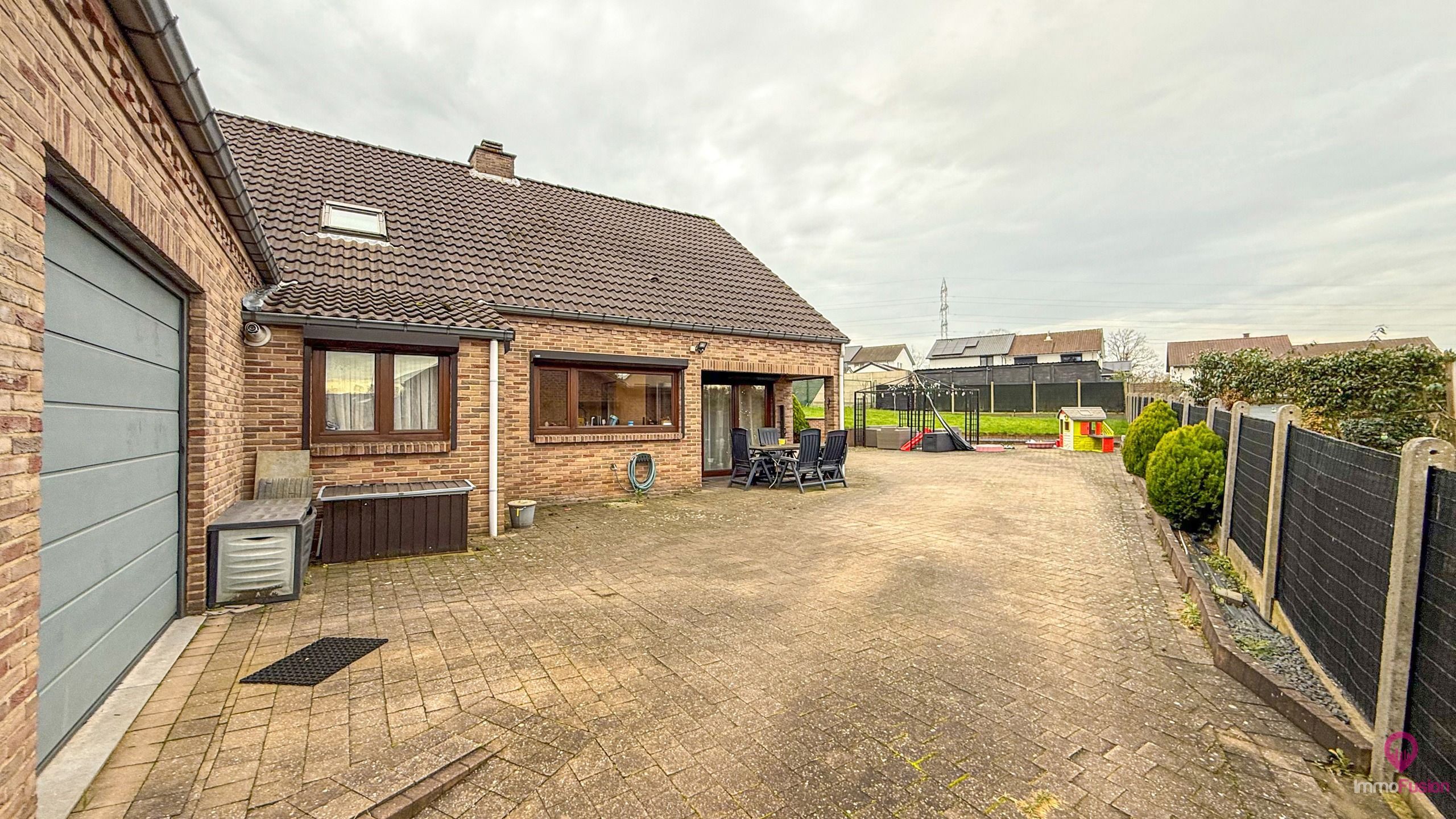 Woning 4 slpk met commerciële vergunning op centrale ligging foto 43