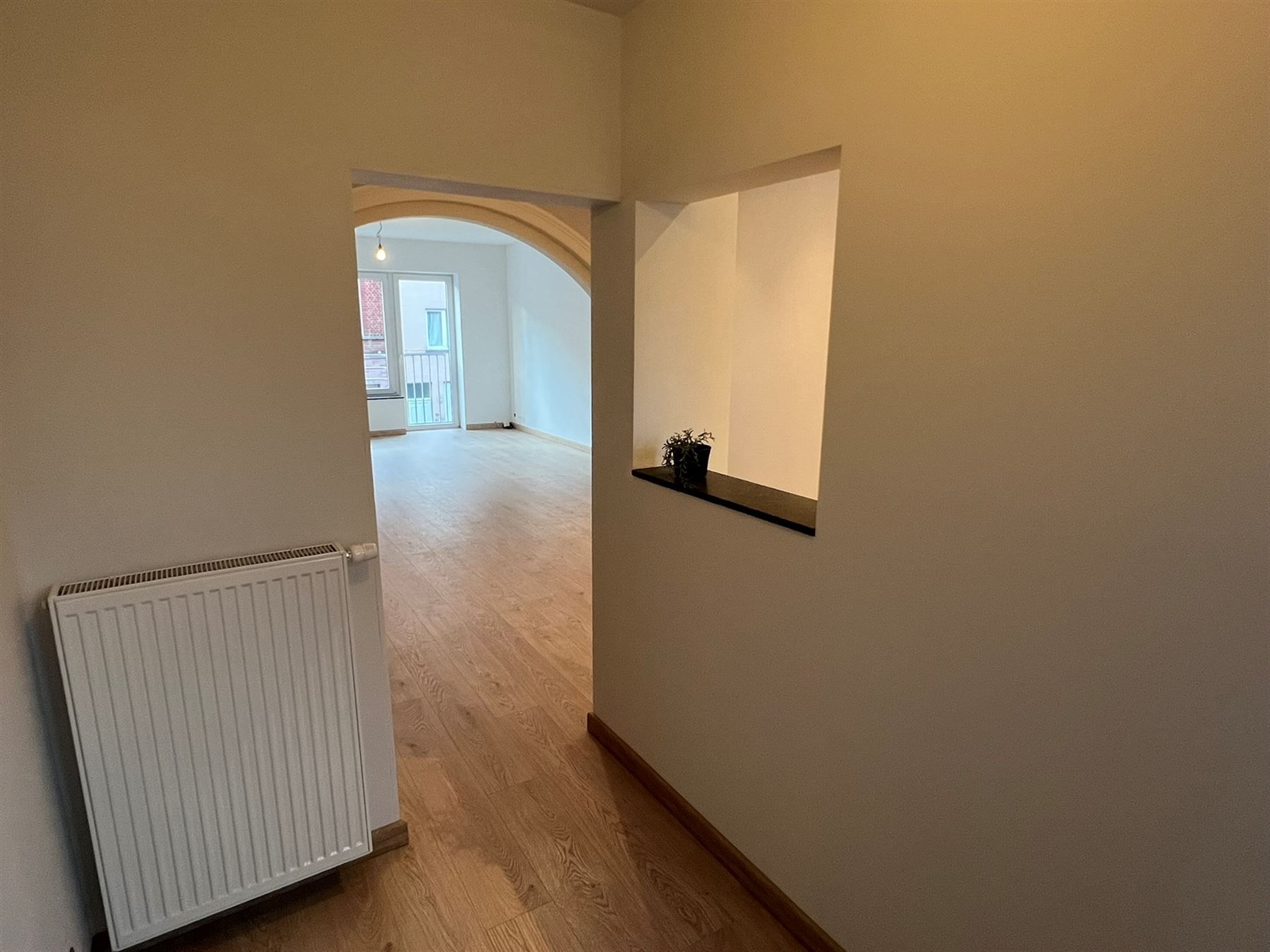 Gerenoveerd ruim stadsappartement foto 2