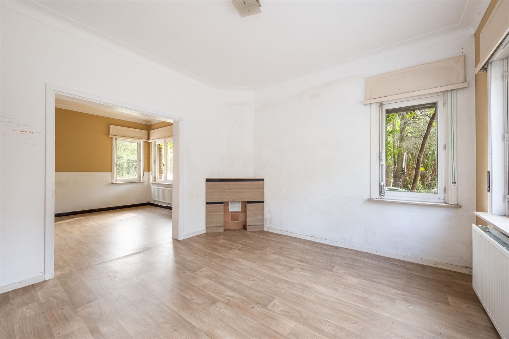 Halfopen woning in kindvriendelijke straat foto 3