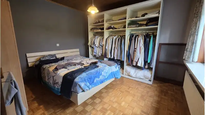 Vrijstaande 3-slaapkamerwoning met Tuin en 2 Garages te koop in Zedelgem foto 6