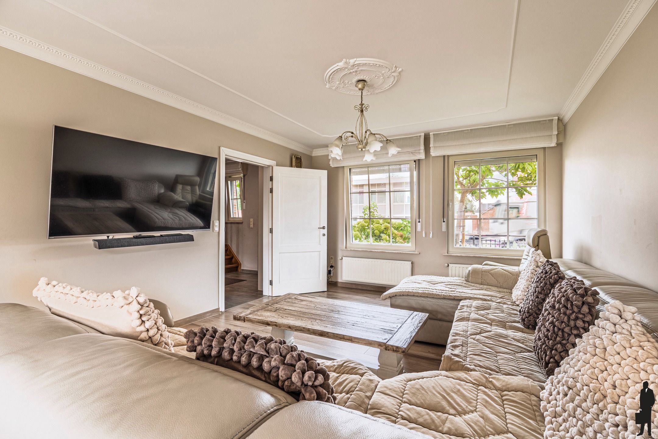 Recente villa met 6 slpks. te Lommel nabij Nederlandse grens foto 7