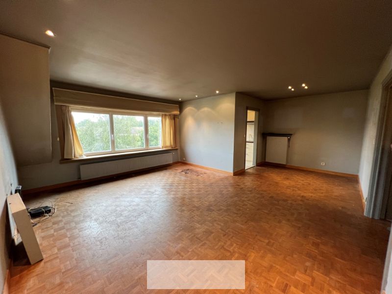 VERLAAGDE PRIJS! APPARTEMENT MET STAANPLAATS foto 2