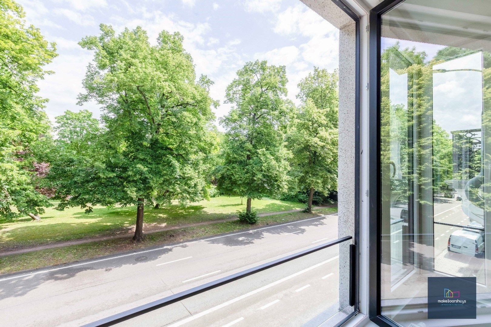 Gunstig gelegen app.  met 2 slaapkamers en terras nabij het Zuid-Park foto 8