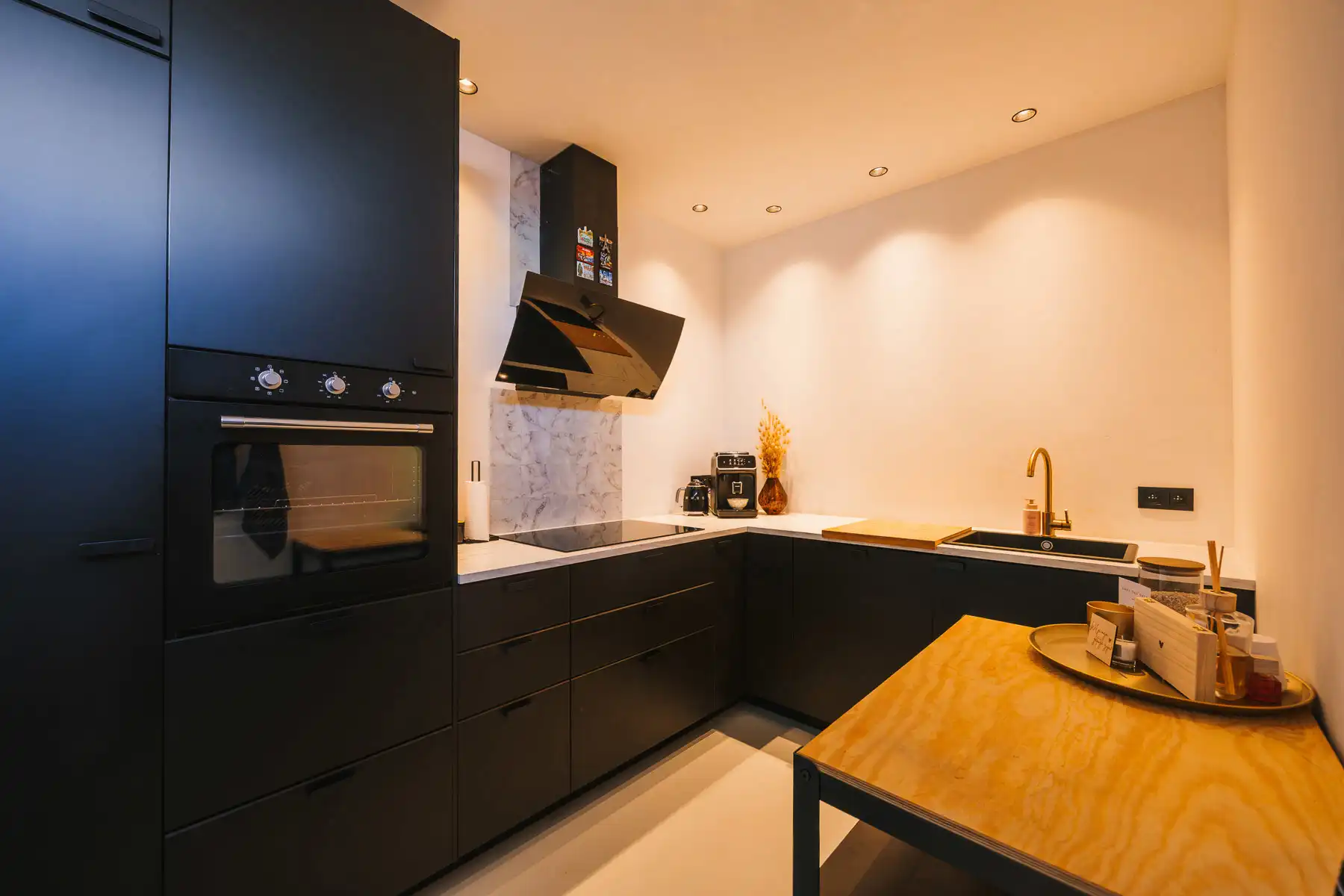 Charmante instapklare halfopen bebouwing op een toplocatie foto 9