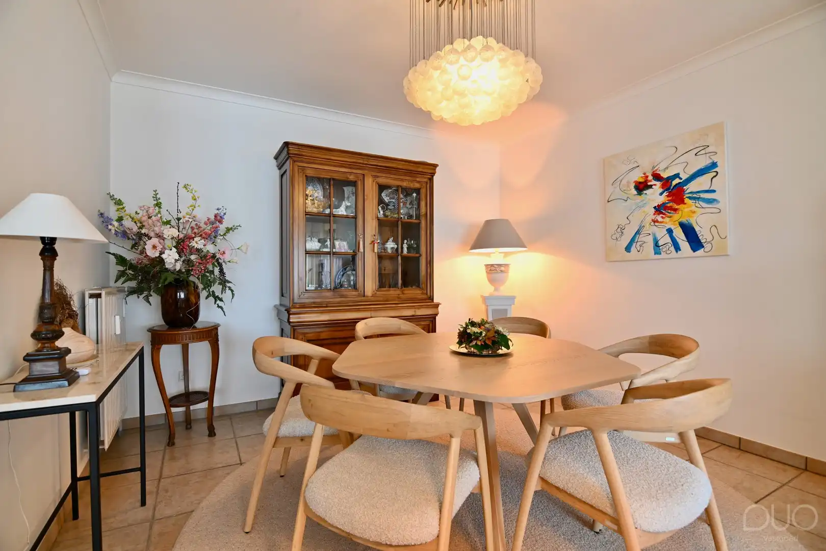 Ruim en luxueus afgewerkt 3-slaapkamerappartement (155 m²) met privé-inkom, kelder en garage in Heers foto 13