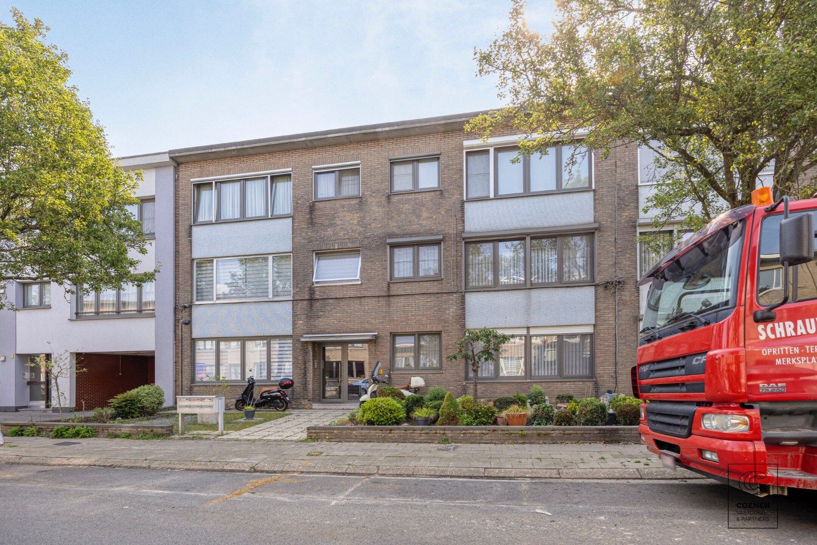 Instapklaar appartement van 100 m² en twee slaapkamers te Borsbeek! foto 16