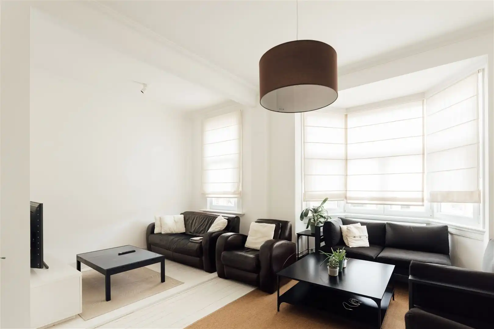 Opbrengsteigendom met praktijk en duplex appartement foto 28