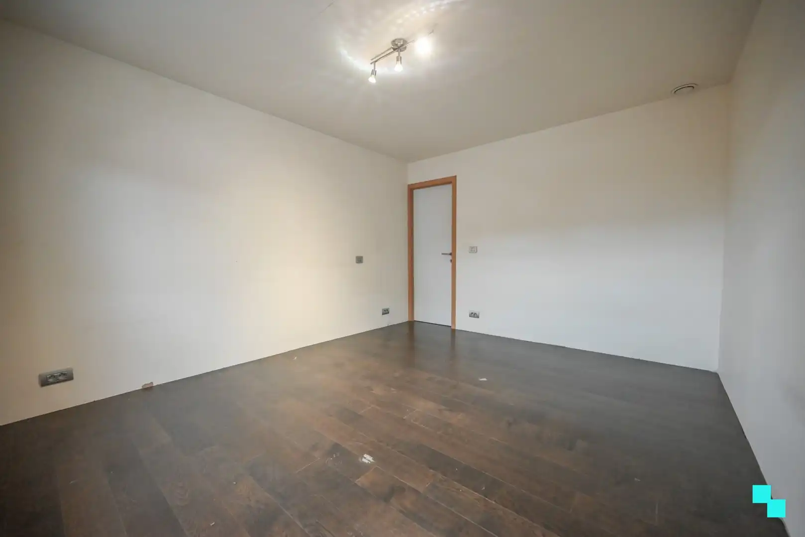 Eéngezinswoning met 2 slaapkamers nabij centrum Izegem foto 16