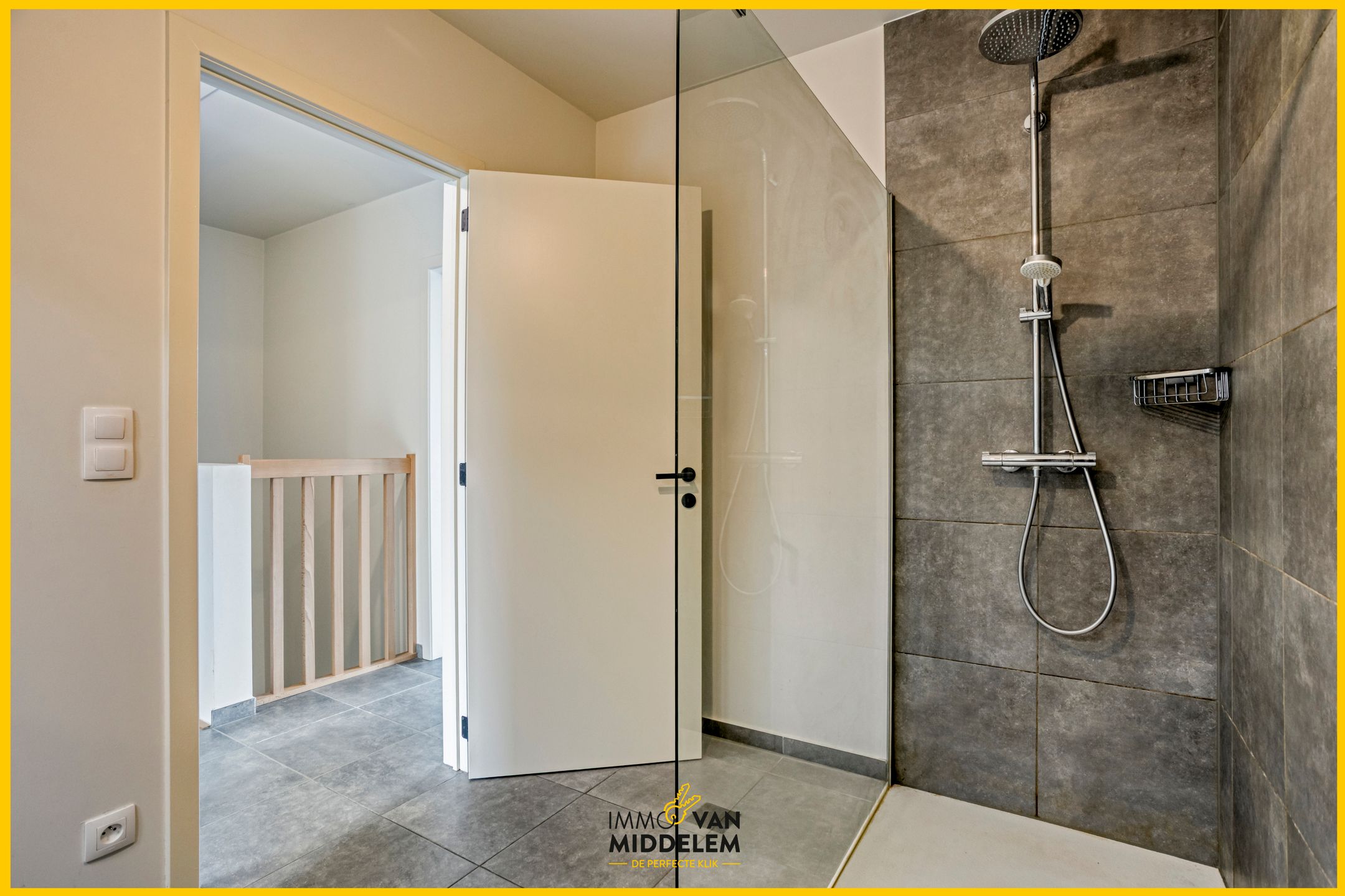 LICHTRIJKE BEN-WONING MET TERRAS EN PRACHTIG UITZICHT foto 13