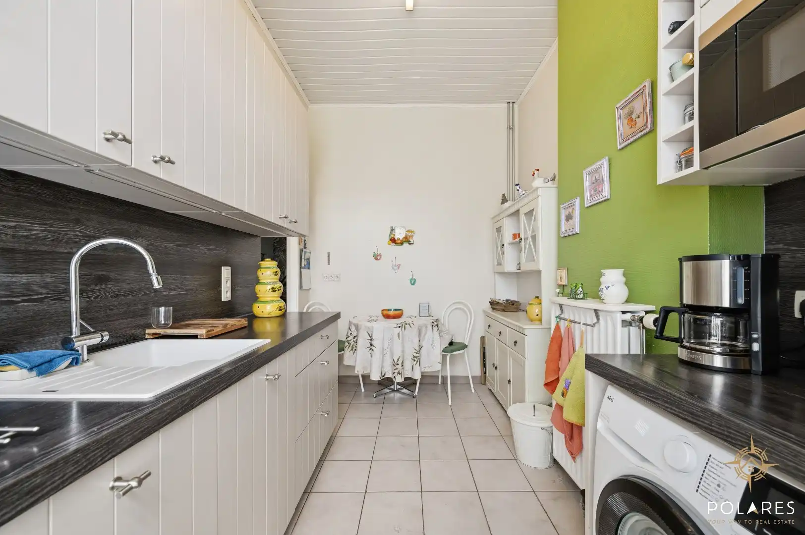 Instapklare woning met uitbreidingsmogelijkheden op toplocatie! foto 12