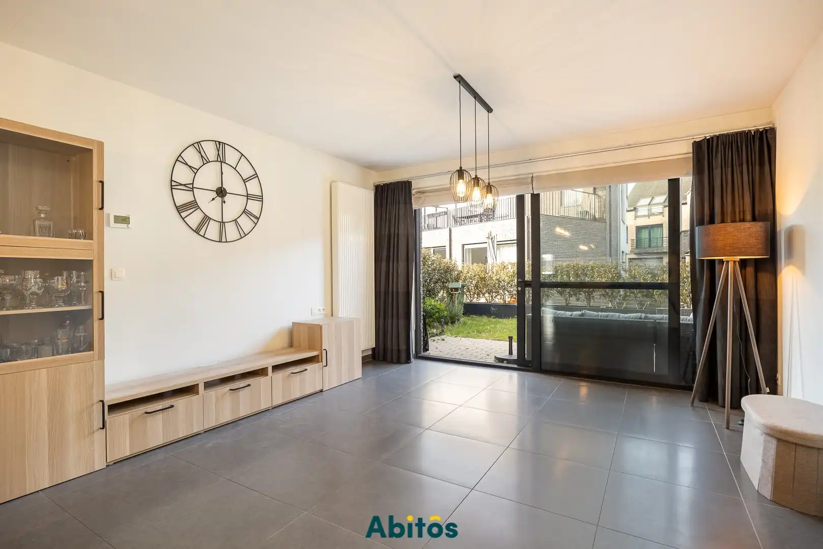 Gelijkvloers appartement met drie slaapkamers foto 13