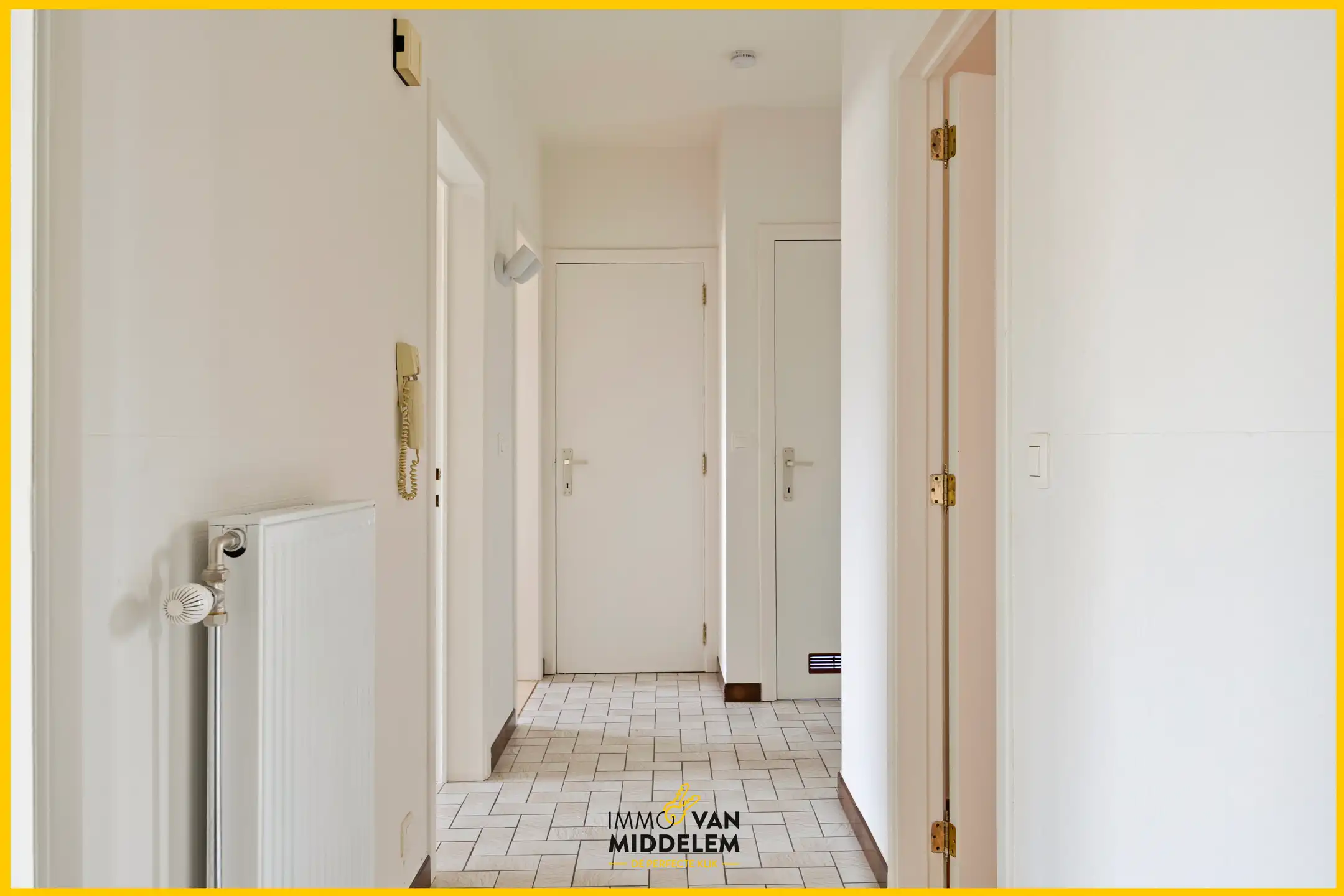 LICHTRIJK VERNIEUWD APPARTEMENT MET 2 KAMERS & TERRAS  foto 5