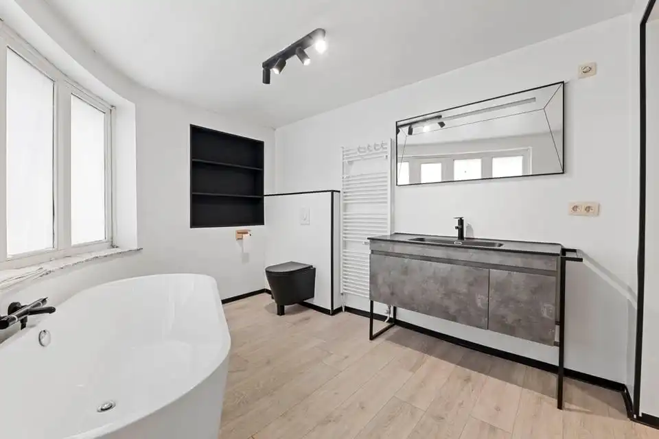 RUIME WONING MET VEEL POTENTIEEL IN BILZEN-HOESELT foto 17