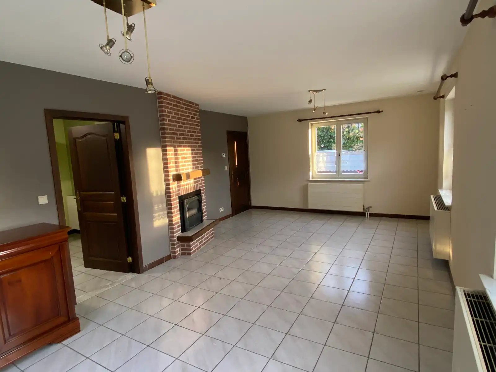 Bungalow met 2 slaapkamers rustig gelegen in dorpscentrum. foto 5