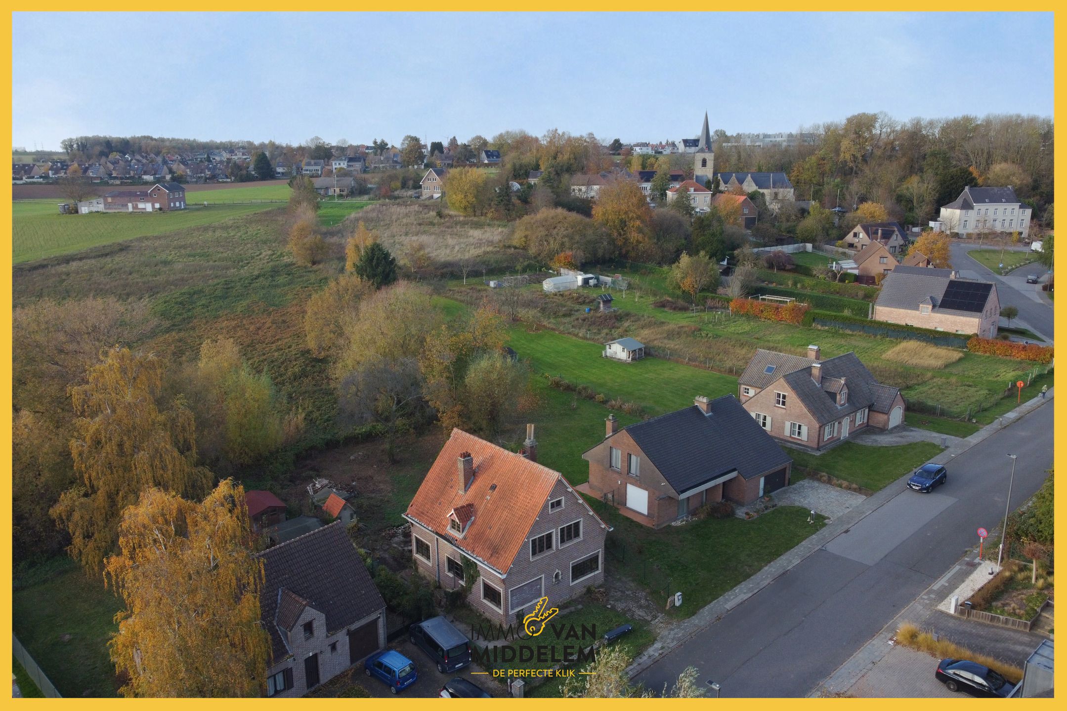 RUSTIG GELEGEN TE RENOVEREN WONING MET PRACHTIG UITZICHT foto 3