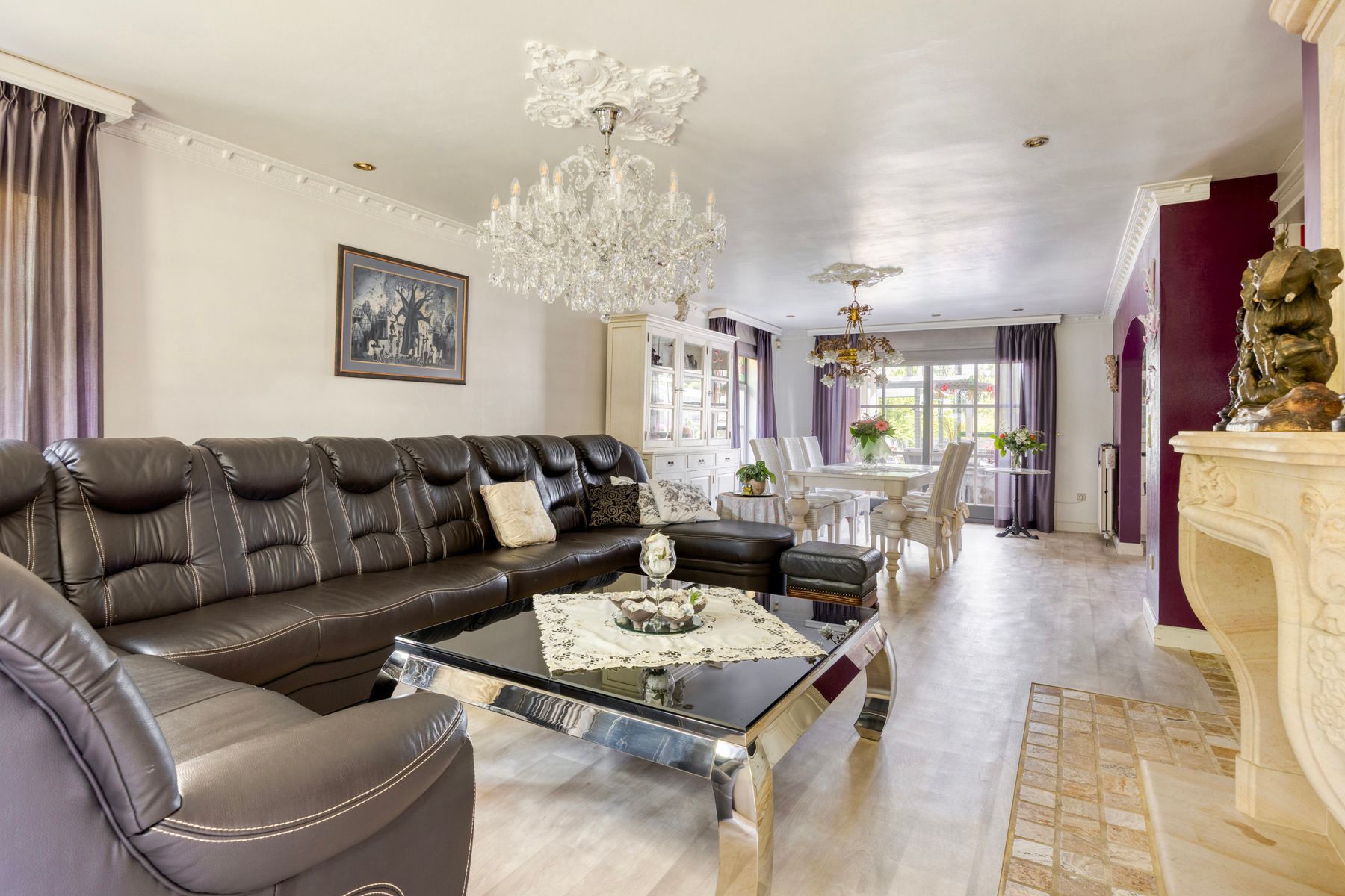 Karaktervolle villa met veel mogelijkheden in Lommel! foto 3