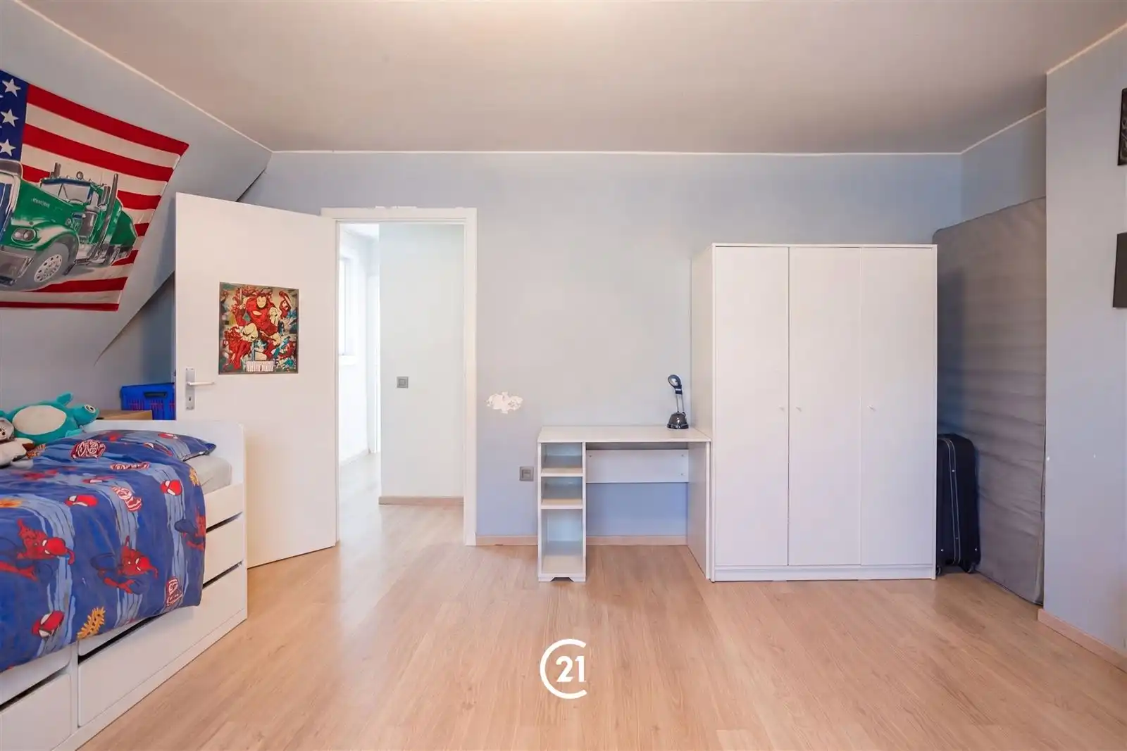 Goed gelegen gezinswoning met 3 ruime kamers, garage, tuin en berging foto 19