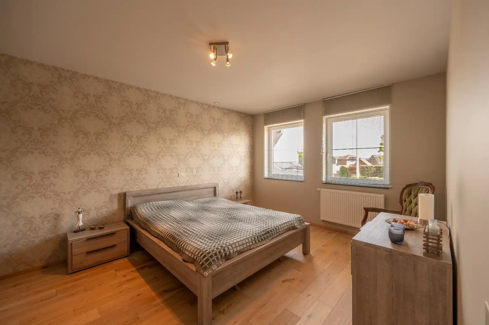 MAGNIFIEK RUIME GEZINSWONING TE BREDENE DORP foto 13