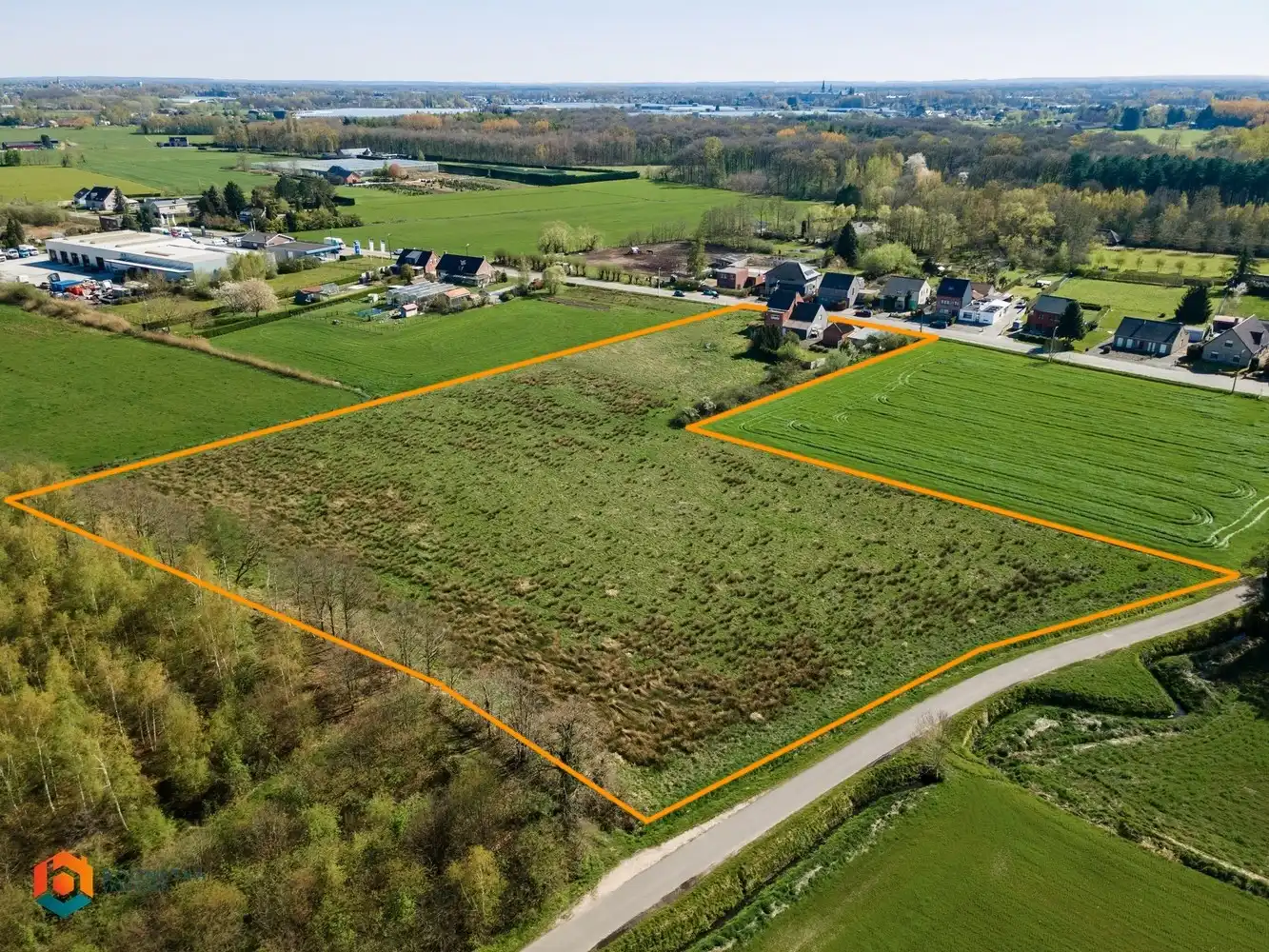 Landelijke eigendom met 5 slpkrs en bijgebouwen op bijna 1,8ha te Lier foto 3