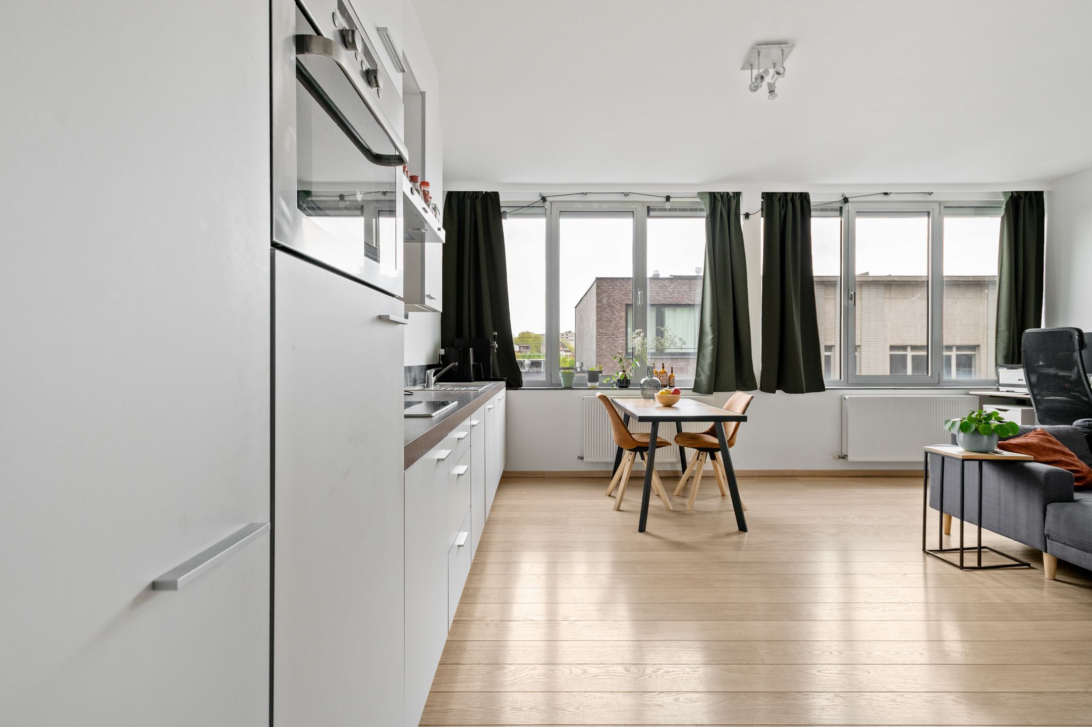 Hip éénslaapkamer appartement mét garage en kelderberging te huur! foto 7