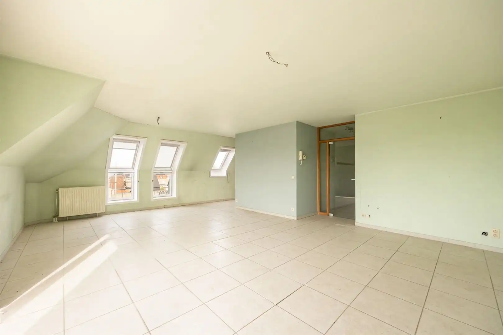 Ruimte - licht - 2 slaapkamers én autostaanplaats foto 5