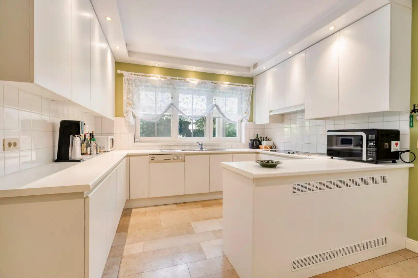 Prachtige villa met ruime tuin, zwembad en dubbele garage in Mol-Wezel ! foto 10