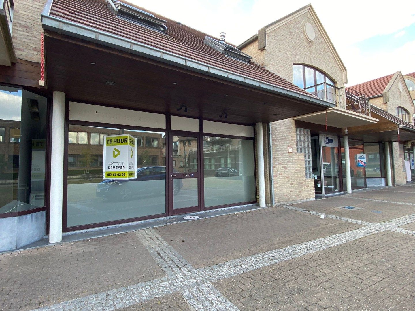 WINKELRUIMTE OP COMMERCIËLE LIGGING IN CENTRUM PITTEM foto {{pictureIndex}}