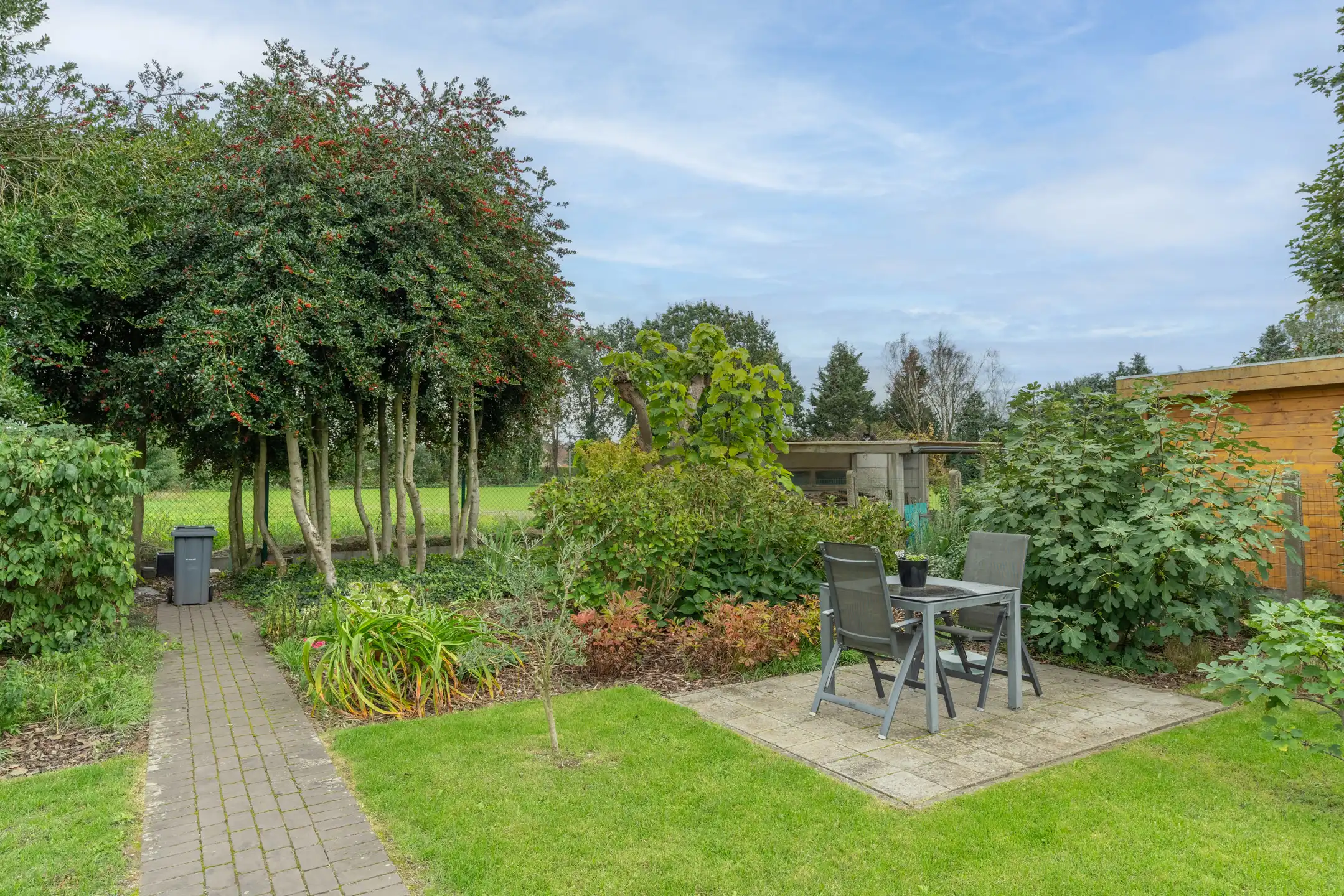 Gunstig gel. instapklare woning op mooi perceel van 1.000 m² foto 36