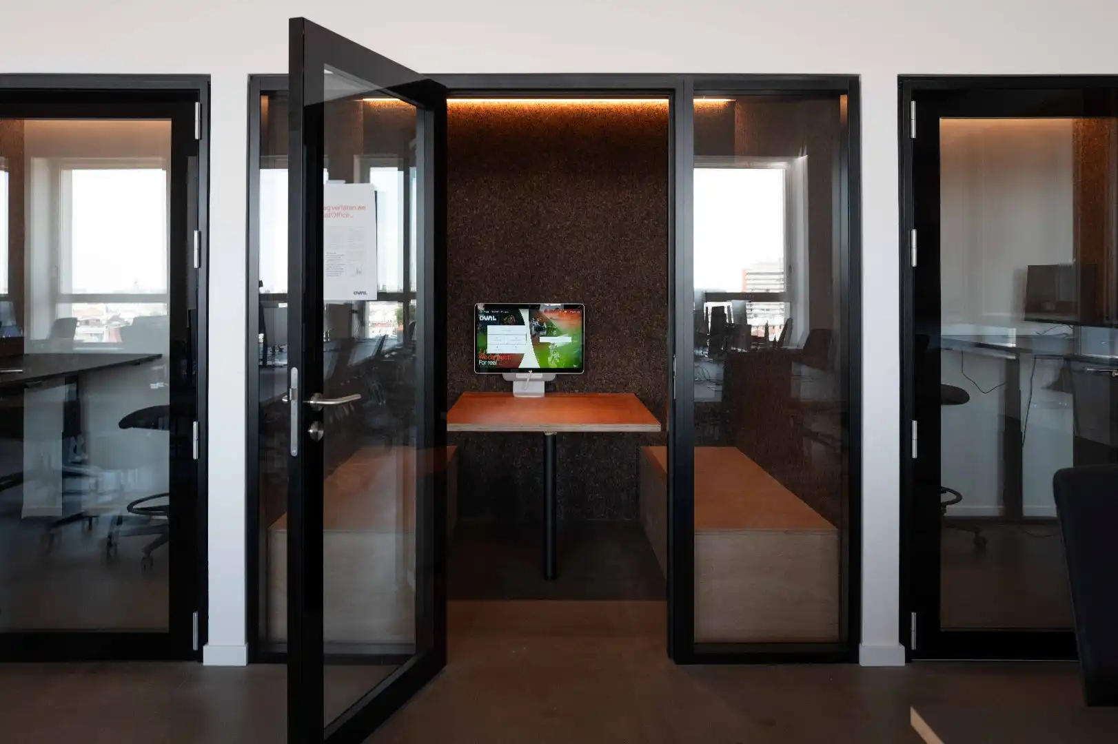 Een creatieve thuishaven op de iconische Mechelsesteenweg - OVAL Sky foto 7