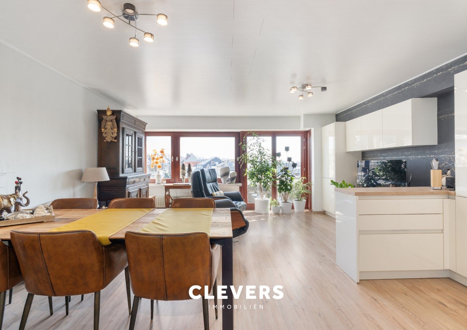Prachtig gerenoveerd appartement met open zicht (2 slpks.). foto 4