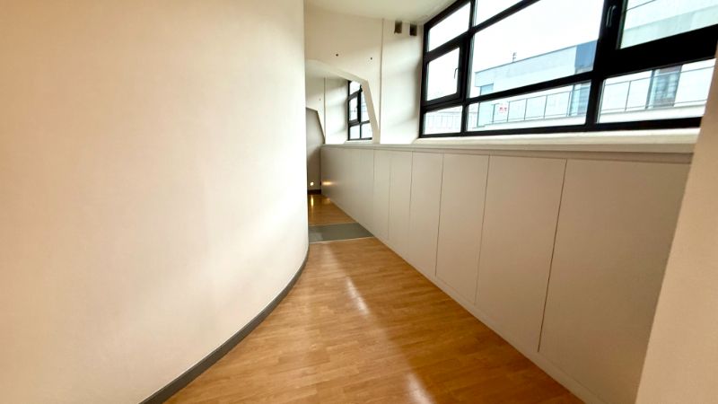 Centraal gelegen loft met prachtig uitzicht op de Leiearm foto 4