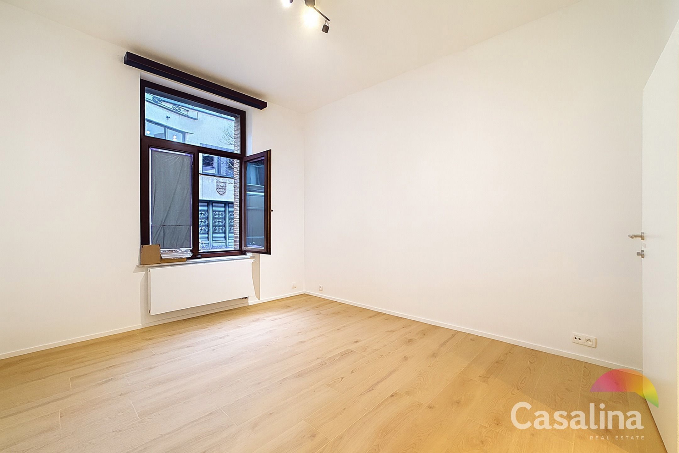 Gerenoveerde appartement van ±105m² met privéterras en tuin foto 5