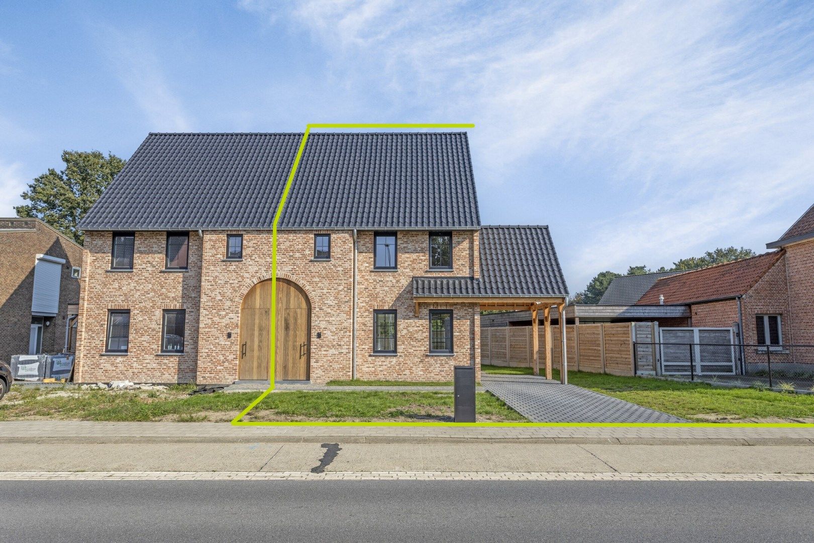 KIJKMOMENT & ACTIE | Ruime en kwalitatief afgewerkte nieuwbouw (HOB) met 3 ruime slpks op 412 m² te Olen ! foto 2