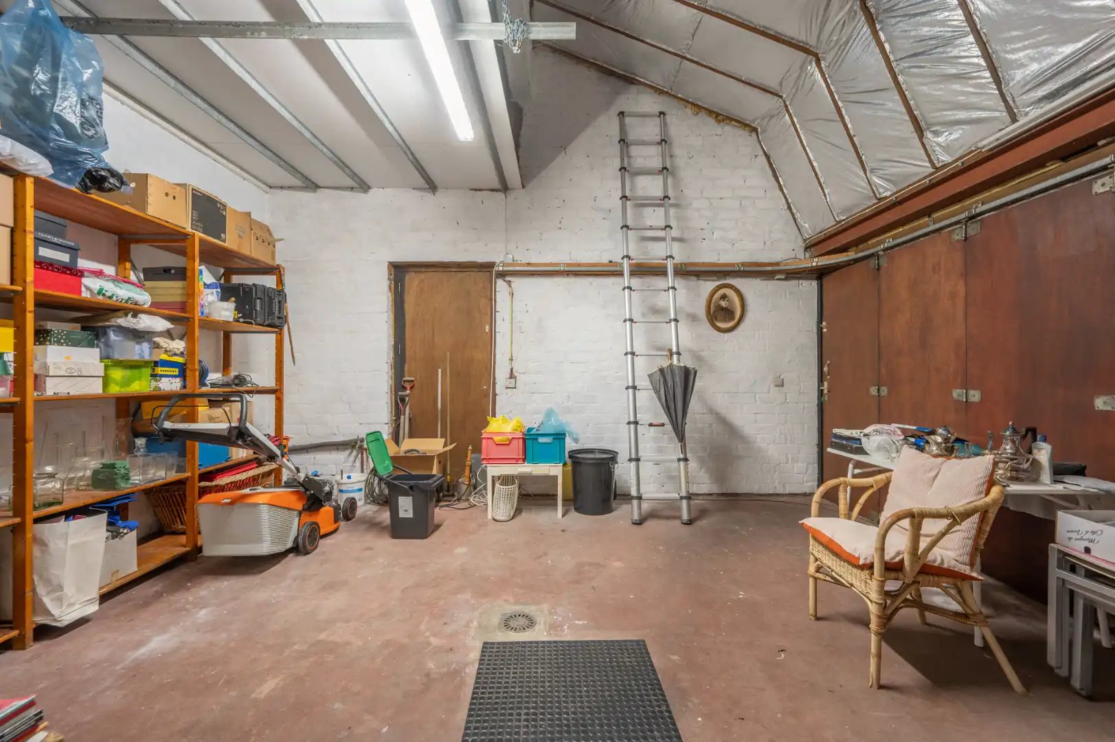 Karaktervolle, alleenstaande woning in Sint-Andries! foto 16