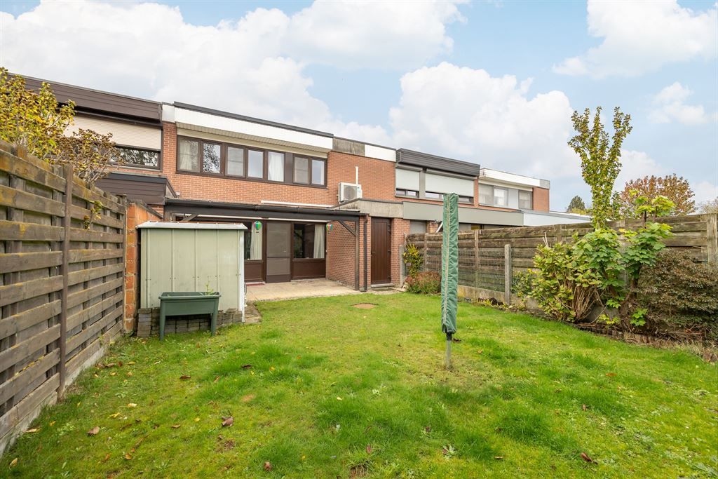 Op te frissen woning in rustige woonwijk! foto 23