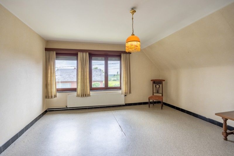 Woning, open bebouwing met naastliggende, grote loods op 18are foto 24