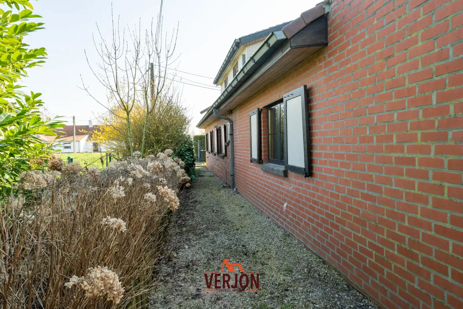 Charmante woning met landelijk karakter, veel ruimte en tal van mogelijkheden! foto 24