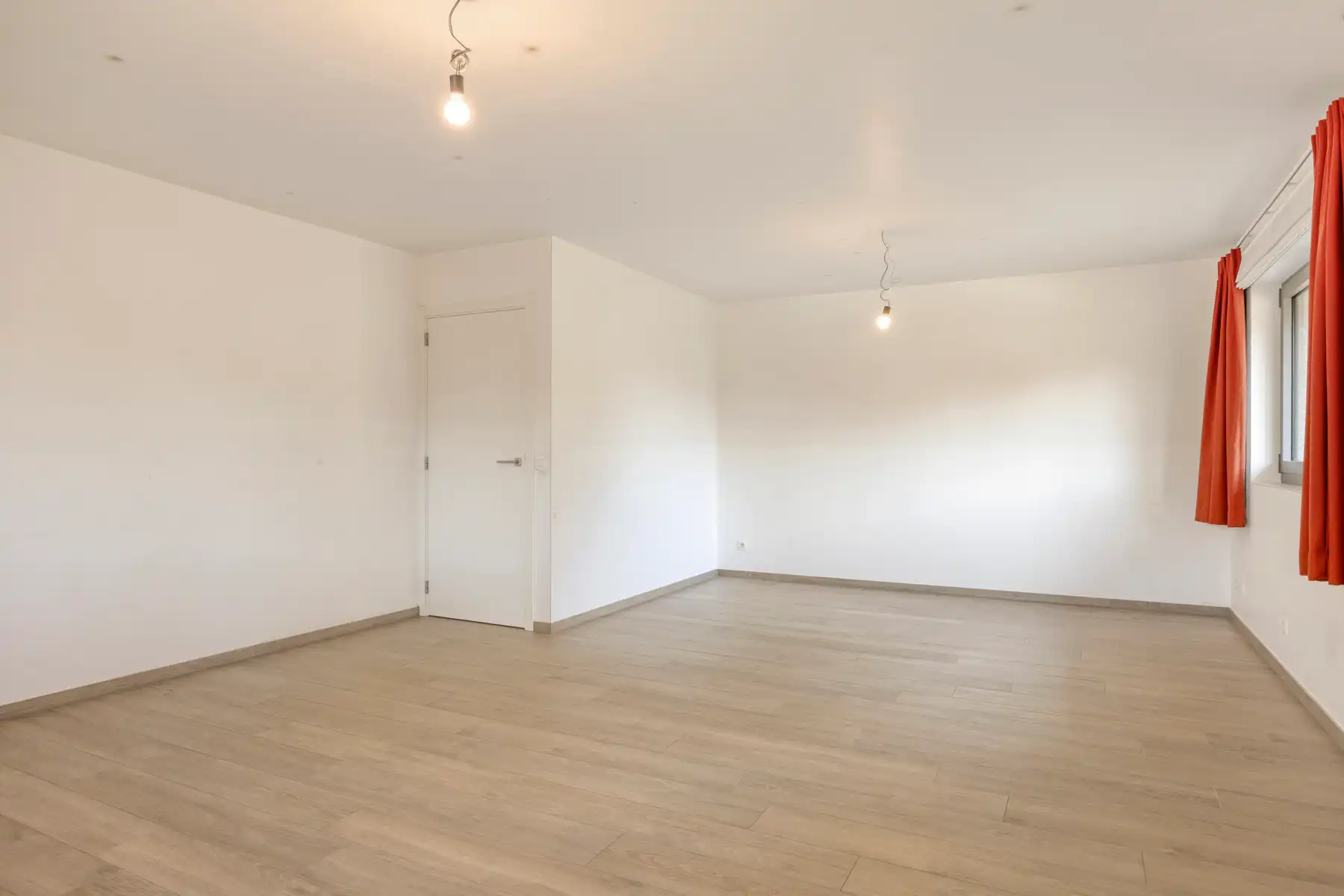 Ruime energiezuinige en instapklare villa in Wemmel foto 12