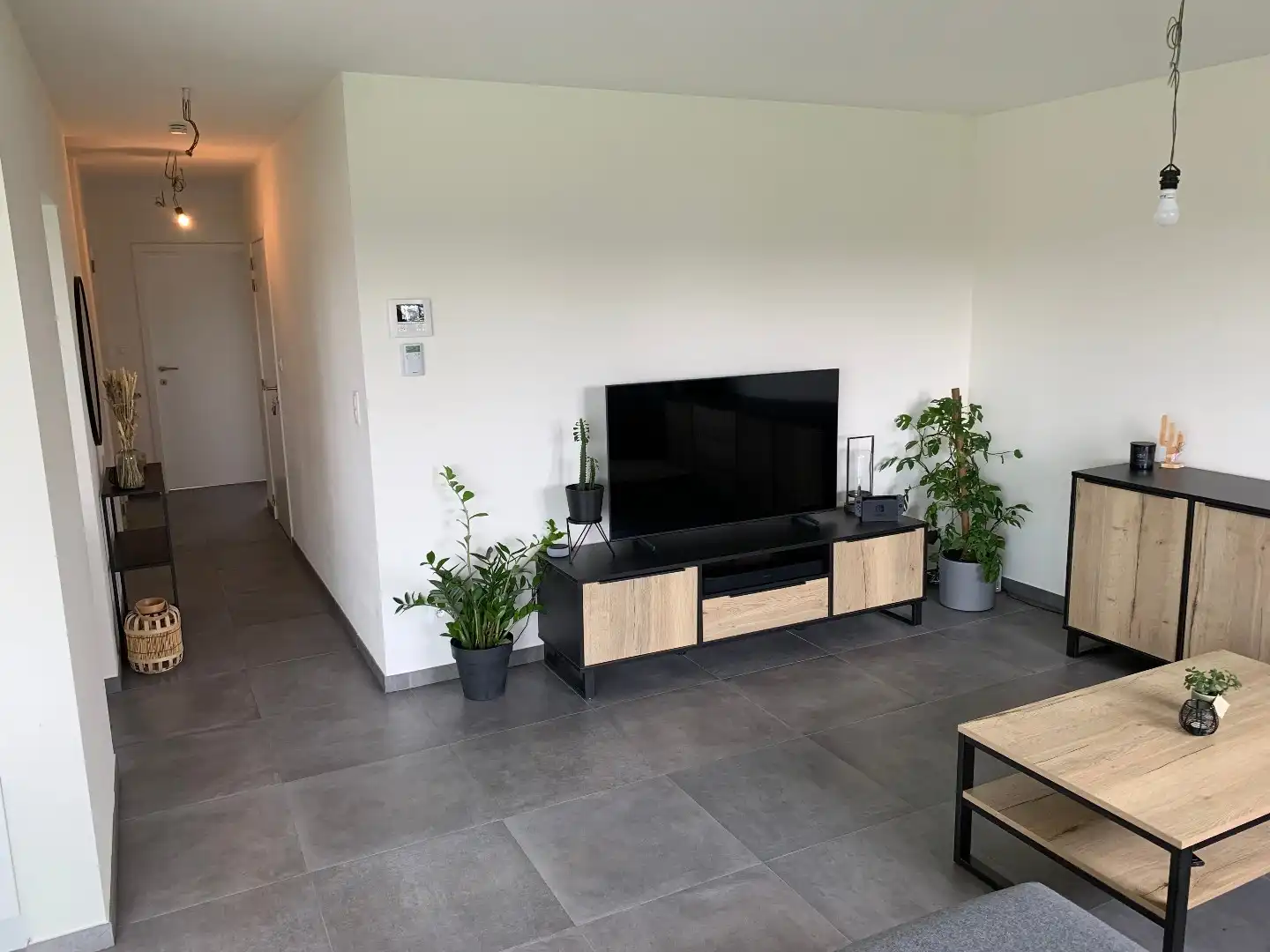 GEZELLIG APPARTEMENT MET 2 SLAAPKAMERS, TERRAS, KELDER EN 1 AUTOSTANDPLAATS TE BILZEN!  foto 5