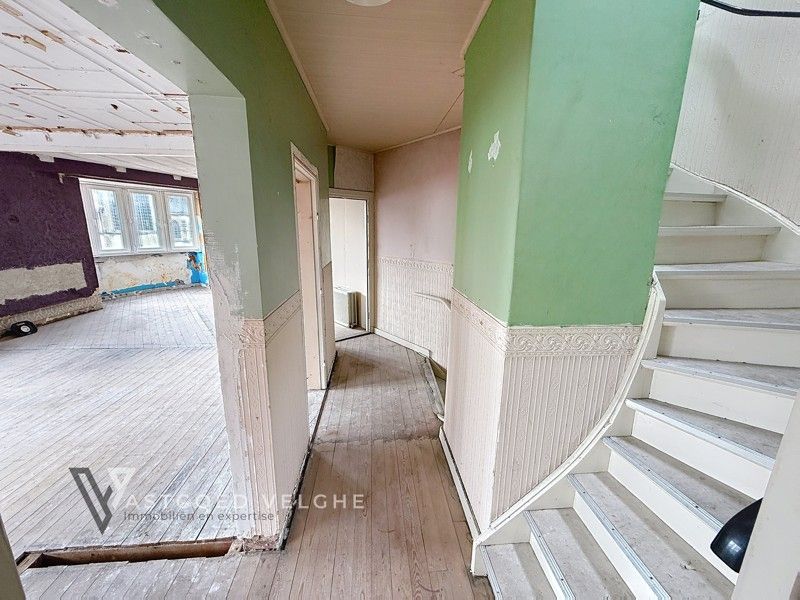 Te renoveren handelspand met duplex appartement op zichtlocatie foto 10