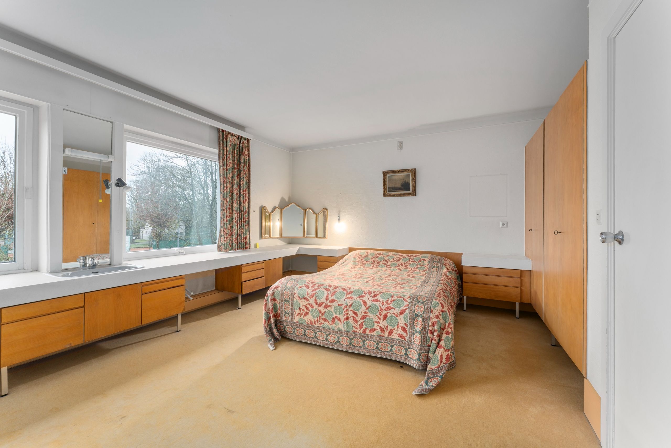 Charmante en ruime te renoveren villa op een perceel van 2.092m2 foto 14